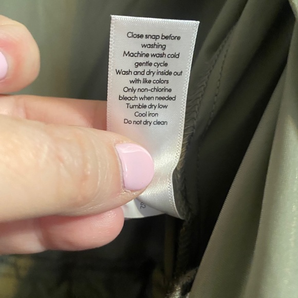 NWOT Athleta blouse. - Picture 9 of 10